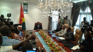 Une séance du dialogue politique entre l'ex Chef de l'Etat,Blaise Compaoré,  l'opposition et la majorité qui n'a pas abouti à un consensus.