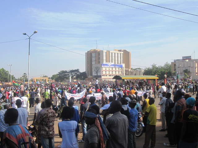 Marche opposition place de la nation 28 octobre 2014 à Ouaga