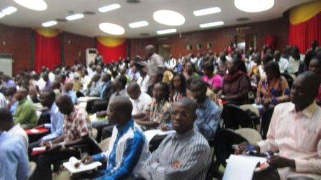 Des responsables et reporters de médias à la rencontre du CSC le 26 Août 2015 sur les modalités pratiques de la couverture médiatique des élections du 11 Octobre 2015 au Burkina.