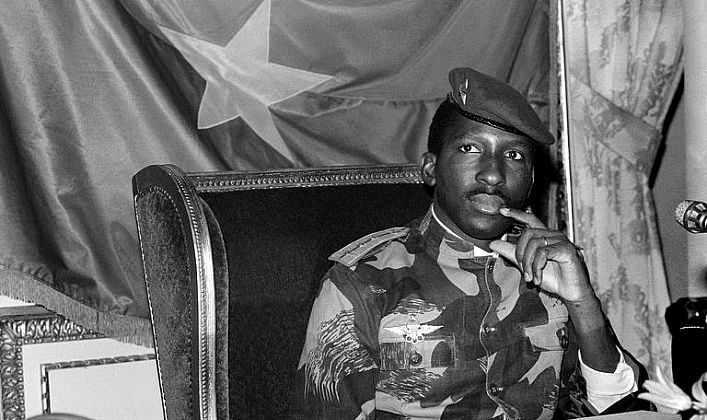 Capitaine Thomas Sankara,défunt président du Faso et père de la révolution du 4 Août 1983.Une révolution basée sur le développement endogène et le patriotisme dont les vertus continuent d'être magnifiées au Burkina et à travers le monde.