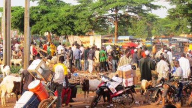 Marché de bétail à Ouagadougou.