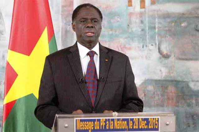 Président Michel Kafando:"La Transition a fini ainsi sa mission, mais beaucoup reste à faire pour le Burkina nouveau en marche. En vertu de la continuité de l’Etat, et parce qu’au fond, la Transition a fait le lit de ceux qui nous remplacent, je veux leur dire que le combat étant collégial et l’objectif commun, nous sommes prêts à les accompagner pour qu’ils réussissent leur mission."