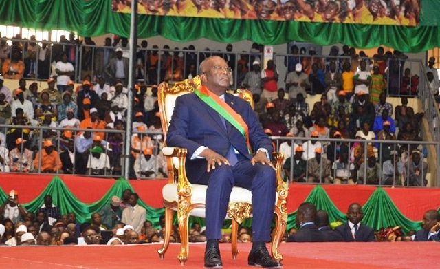 Roch Marc Christian Kaboré,Président du Faso à compter du 29 décembre 2015 pour un mandat de 5 ans renouvelable une fois.