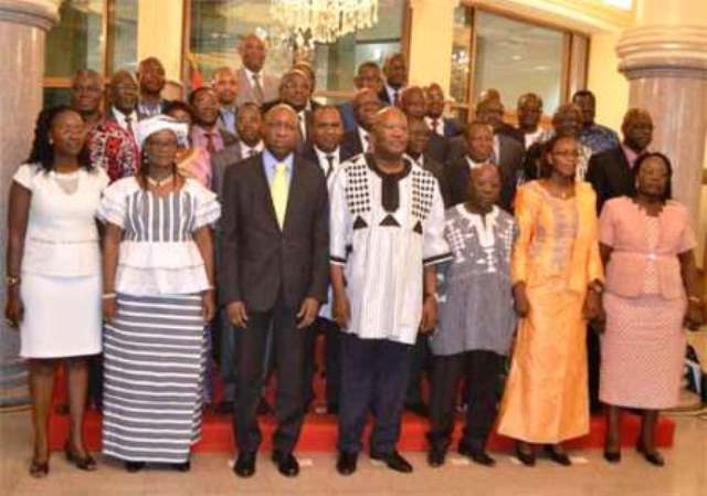Le gouvernement Thiéba I du régime civil du président Roch Marc Christian Kaboré du Burkina Faso.