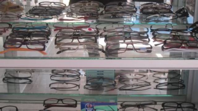 Optique le Cristallin,lunettes en vrac