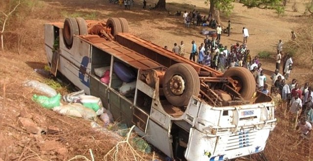 Burkina Faso :Un accident  de car fait une dizaine de morts sur l’axe Ouaga-Bobo en janvier 2017.