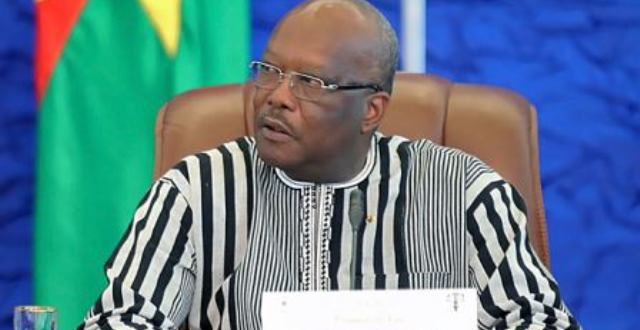 Burkina Faso: une lettre du président au ministre des Finances crée la polémique