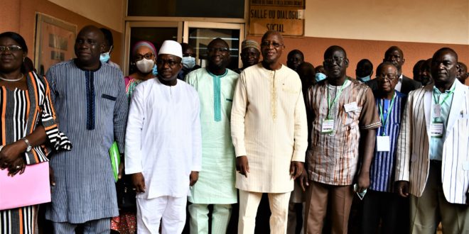 Burkina Faso : reprise du dialogue Gouvernement /Syndicats  en juillet 2021 après 5 ans de suspension