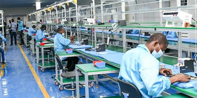 Horizon industries SA : la 1ère  entreprise de montage et de production d’appareils électroniques (ordinateurs, portables…) au Burkina inaugurée le 29 avril 2022