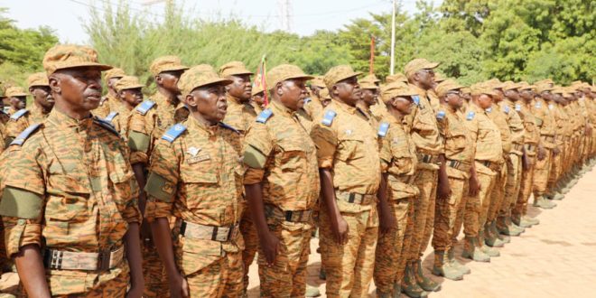Burkina Faso: 273 militaires retraités rappelés dans l’armée en juillet 2022 pour la lutte contre le terrorisme