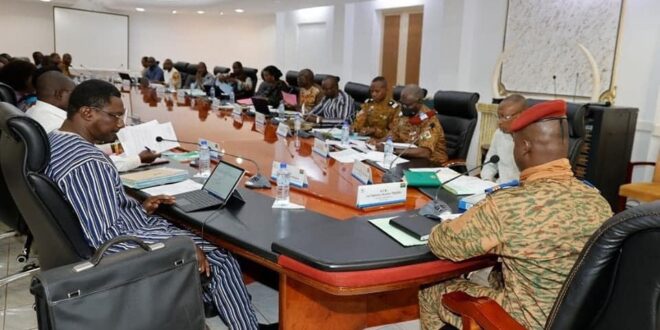 Conseil des ministres du 13 avril 2023: implications du décret portant ordre de mobilisation générale et de mise en garde au Burkina